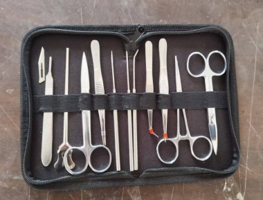 Dissection kit